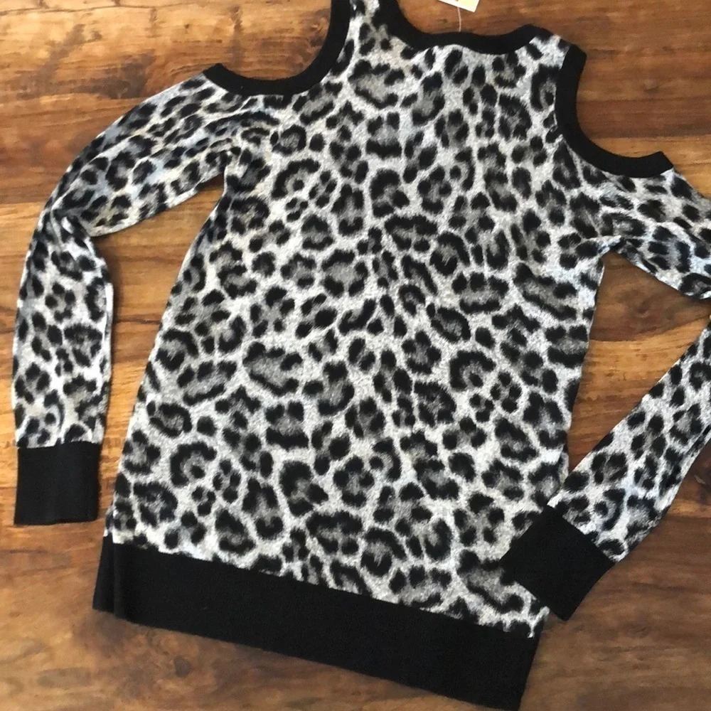 Michael Kors Cold Shoulder Top | Animal Print
